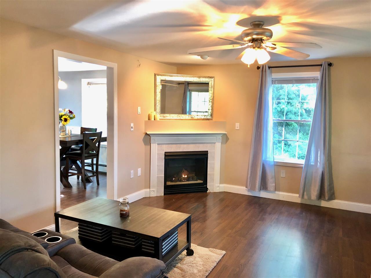 54 Chester Road Derry, NH 03038 - Photo 5 of 24