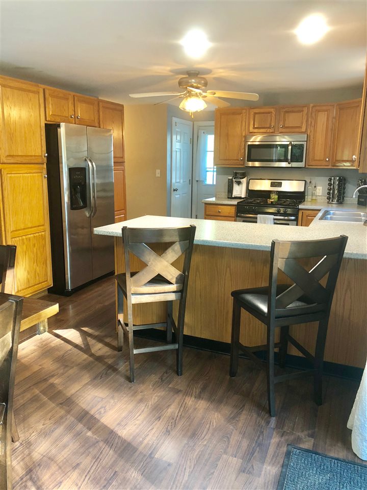 54 Chester Road Derry, NH 03038 - Photo 10 of 24