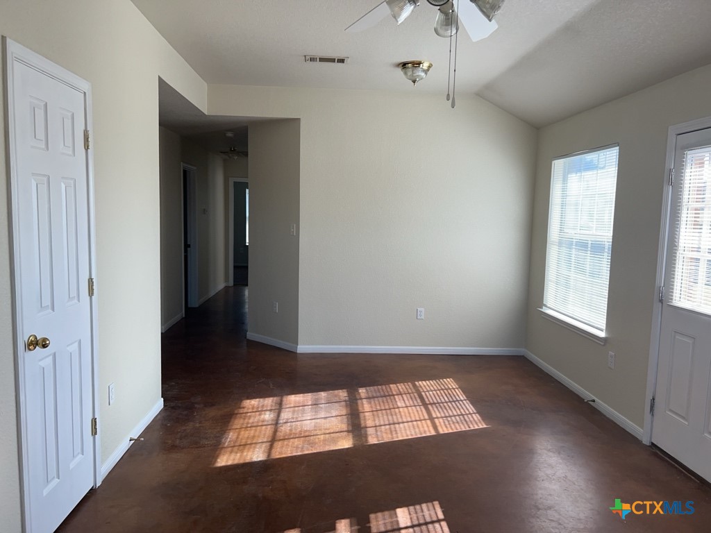 3101 Yaupon Road, Unit B Copperas Cove, TX 76522 - Photo 2 of 10