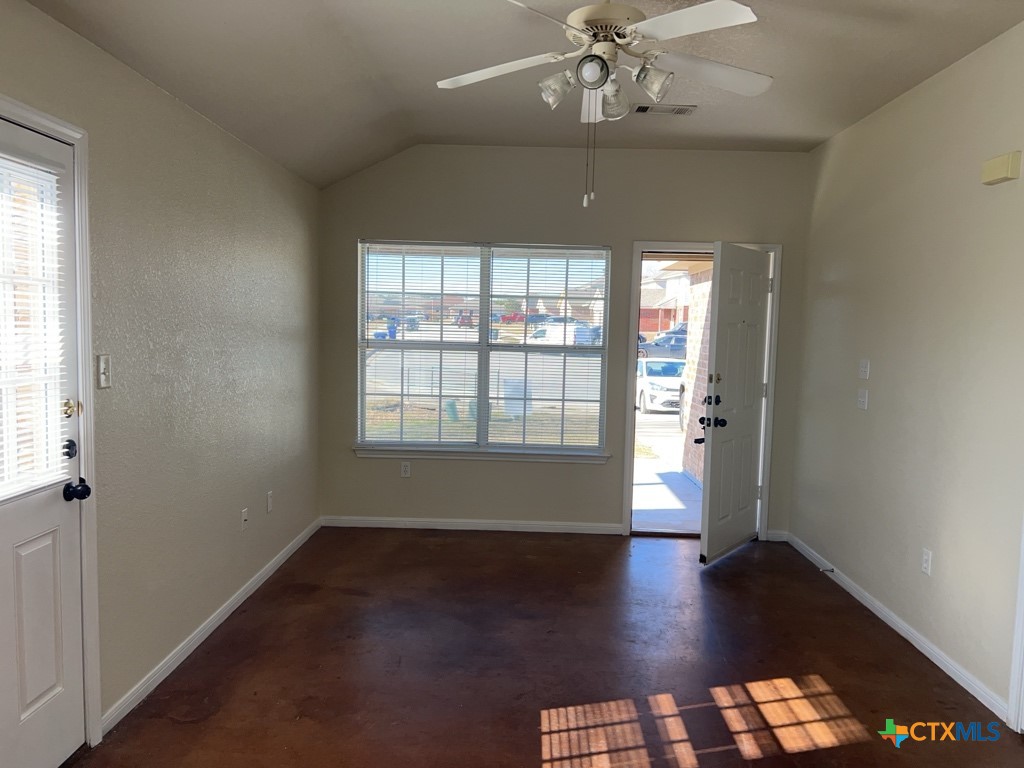 3101 Yaupon Road, Unit B Copperas Cove, TX 76522 - Photo 3 of 10