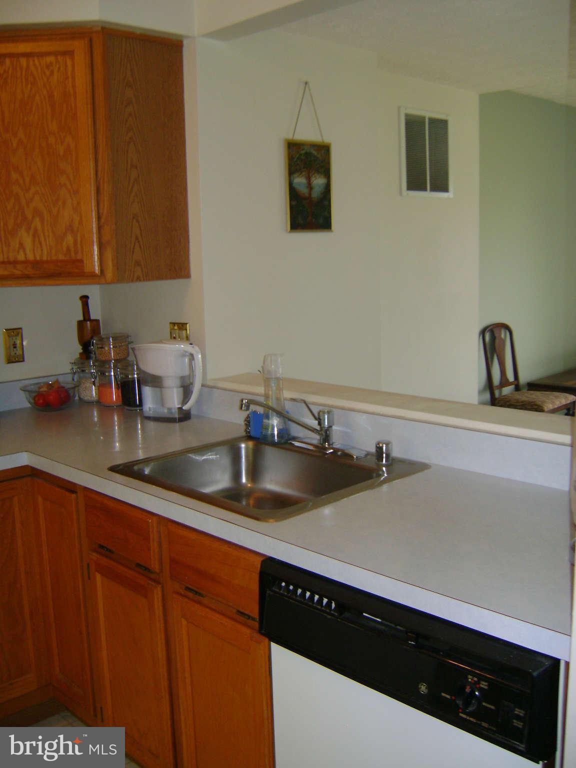 2006 Riding Crop Way Baltimore, MD 21244 - Photo 6 of 20 Kitchen 4