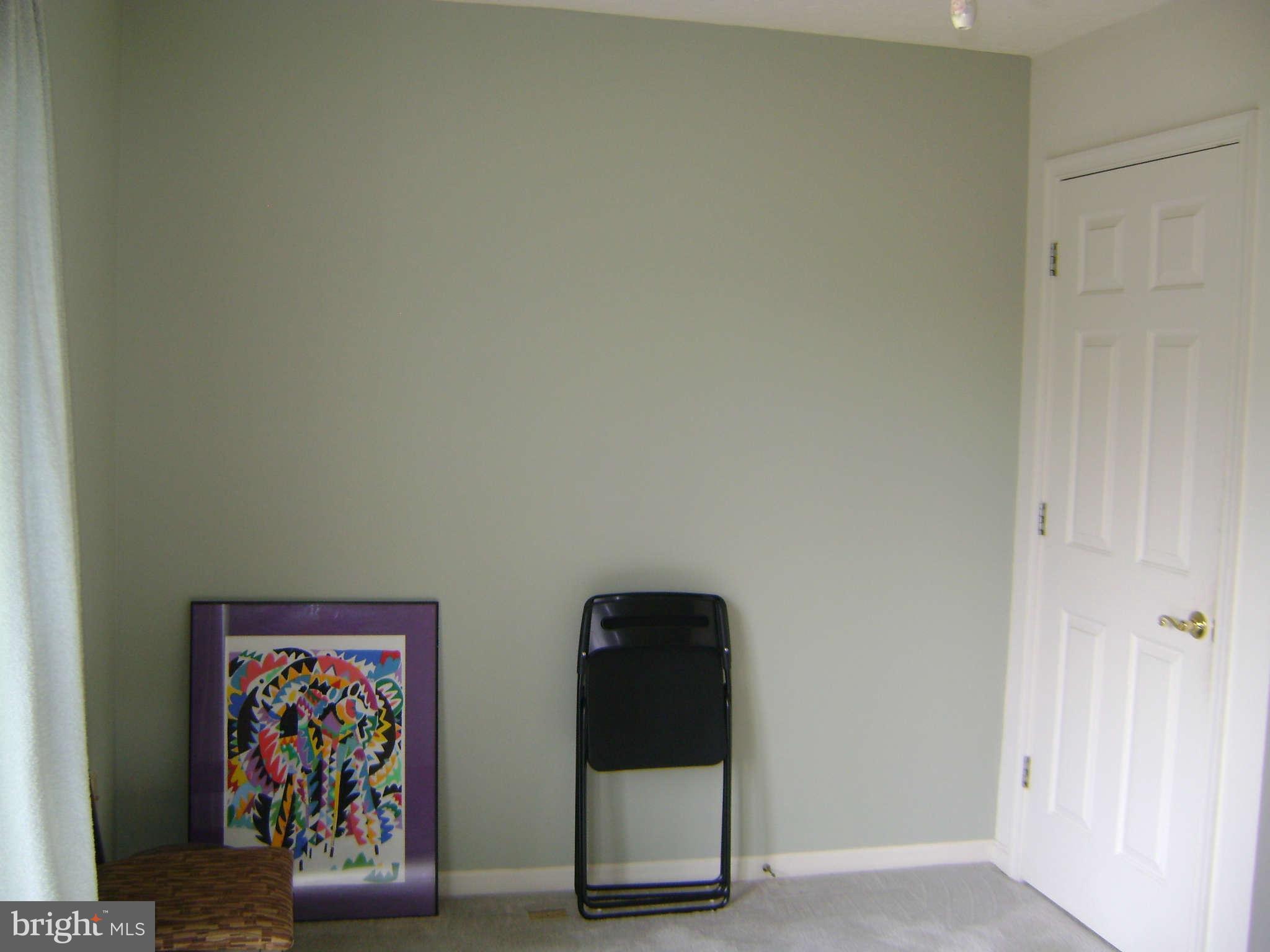 2006 Riding Crop Way Baltimore, MD 21244 - Photo 8 of 20 Living Room