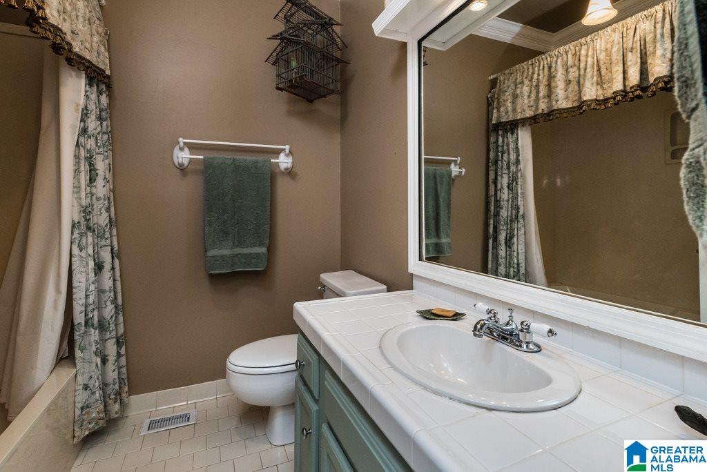 2012 Hawthorne Lane Birmingham, AL 35244 - Photo 28 of 36