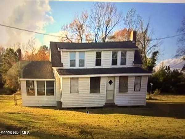 $51,900 | 33455 Highway 264, Engelhard, NC 27824