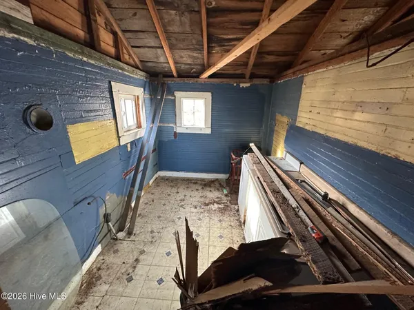 $51,900 | 33455 Highway 264, Engelhard, NC 27824