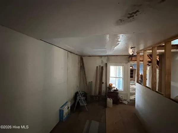 $51,900 | 33455 Highway 264, Engelhard, NC 27824