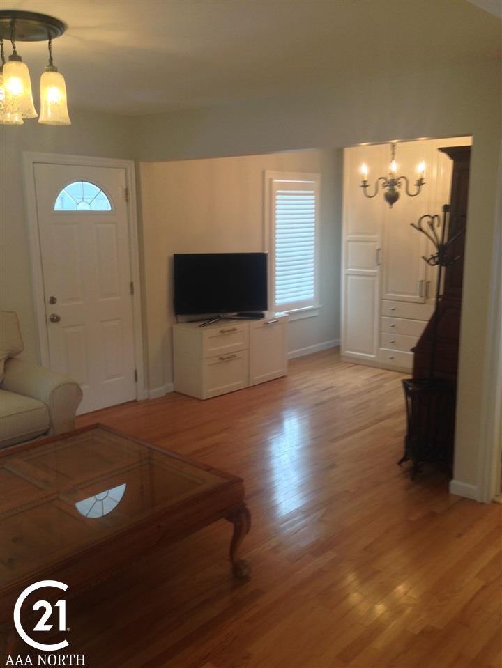 992 East Tienken Road Rochester Hills, MI 48306 - Photo 5 of 18