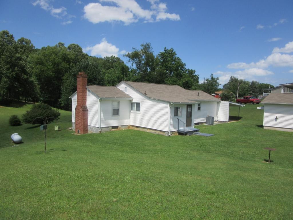 171 White Road Elizabethton, TN 37643 - Photo 9 of 20 Photo 9