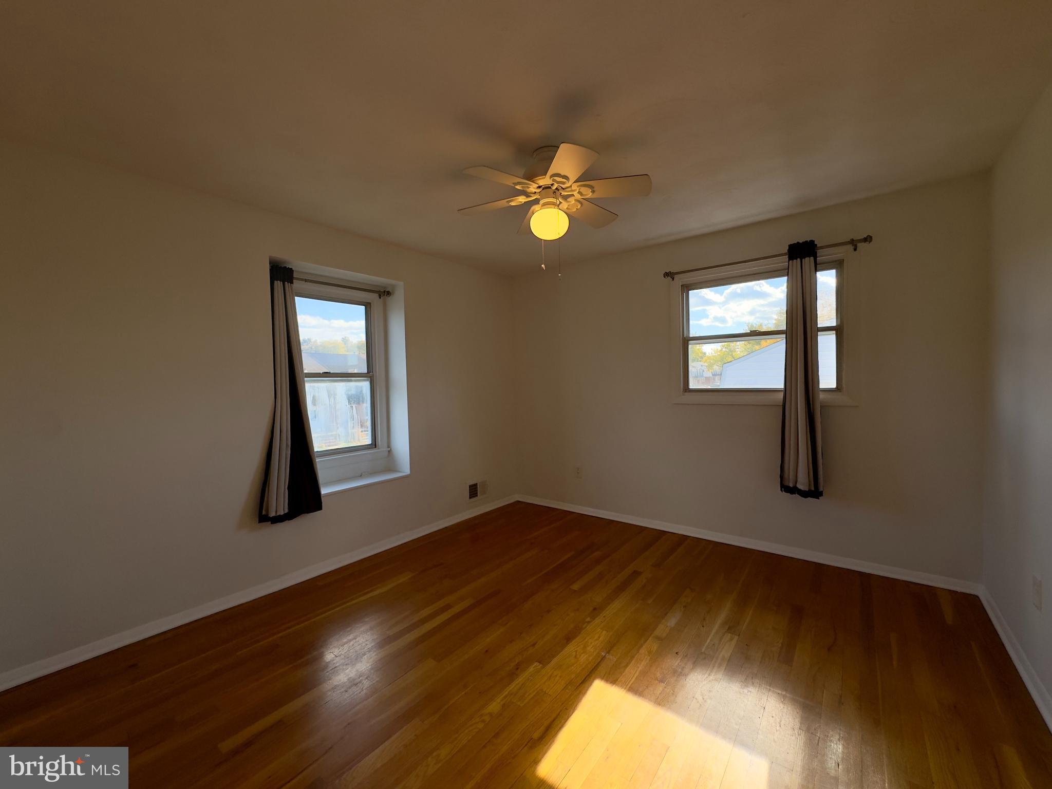 5676 Utrecht Road Baltimore, MD 21206 - Photo 7 of 30