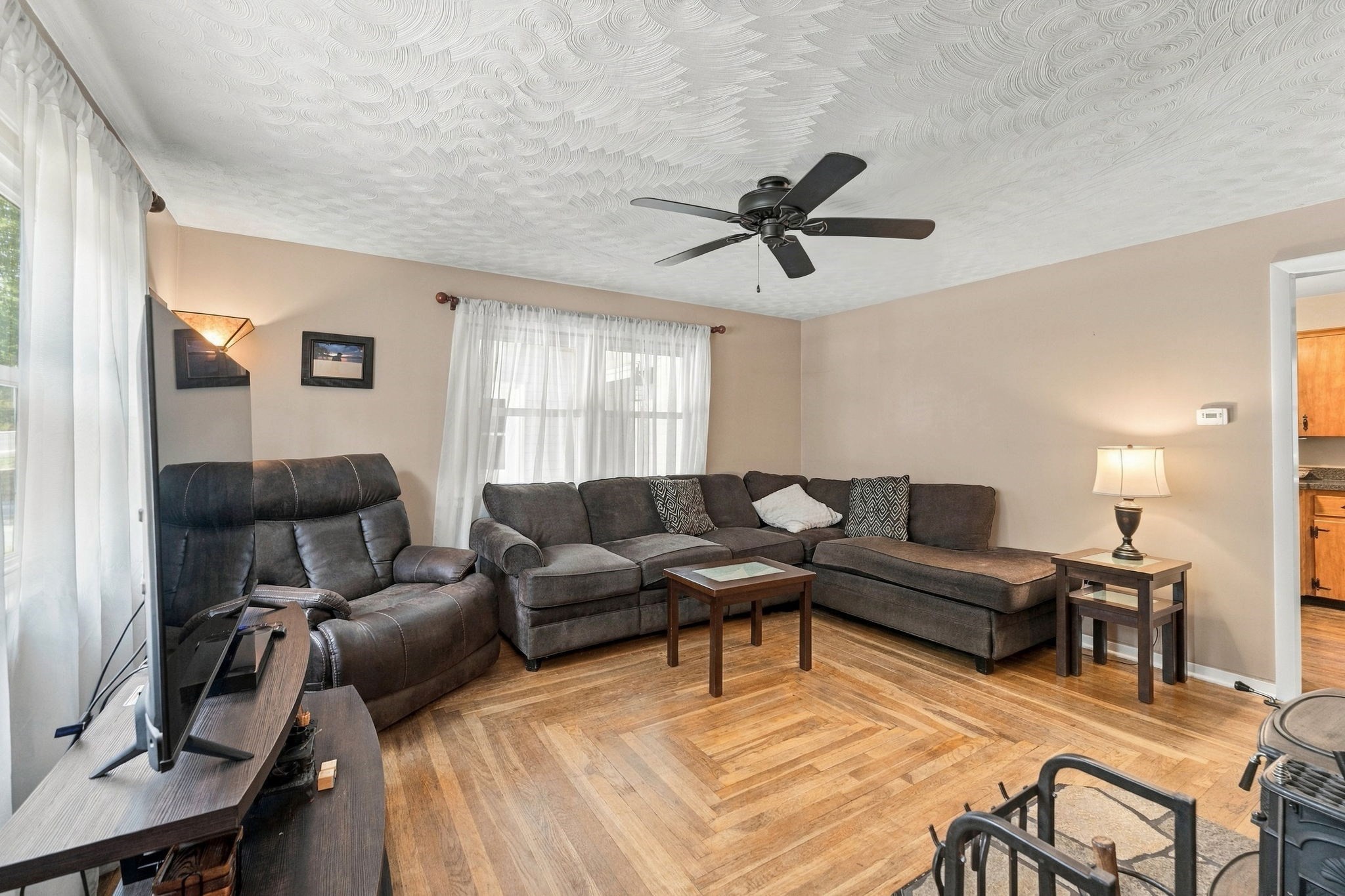 418 Millville Road Uxbridge, MA 01569 - Photo 7 of 38 Gallery Image 7
