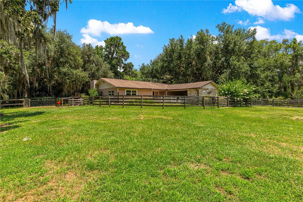 2645 Southwest 80th Street Ocala, FL 34476 - Photo 3 of 41