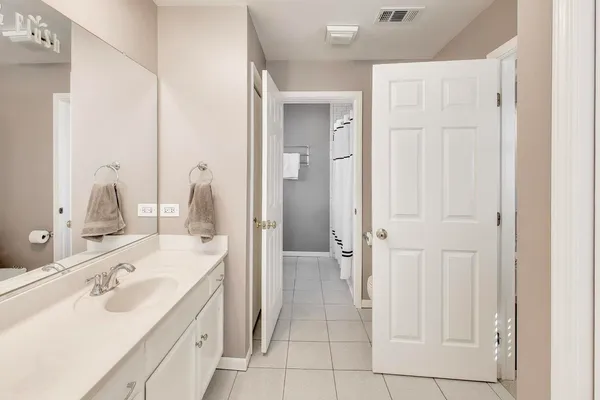 $810,000 | 798 South Linden Avenue, Elmhurst, IL 60126