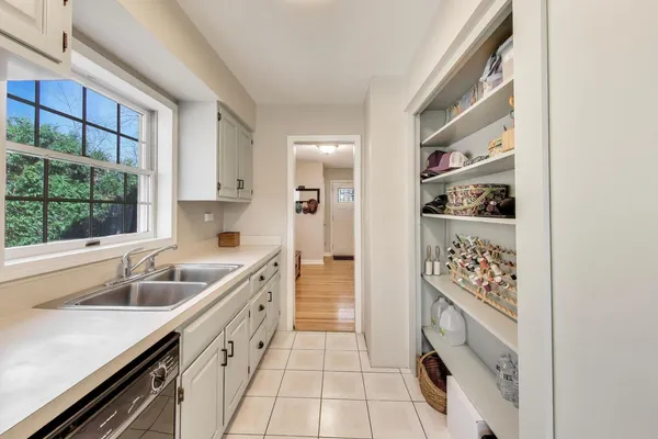 $810,000 | 798 South Linden Avenue, Elmhurst, IL 60126