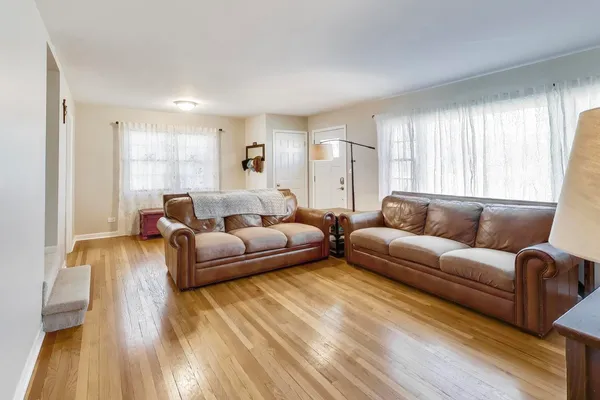 $810,000 | 798 South Linden Avenue, Elmhurst, IL 60126