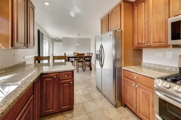 $810,000 | 798 South Linden Avenue, Elmhurst, IL 60126