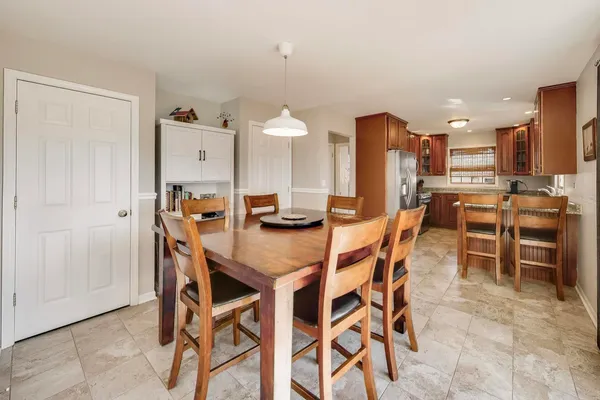 $810,000 | 798 South Linden Avenue, Elmhurst, IL 60126