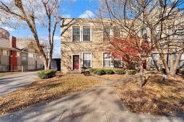 $179,900 | 925 East 7th Street, Unit 101, Jeffersonville, IN 47130