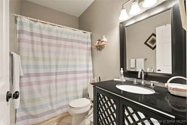 $179,900 | 925 East 7th Street, Unit 101, Jeffersonville, IN 47130