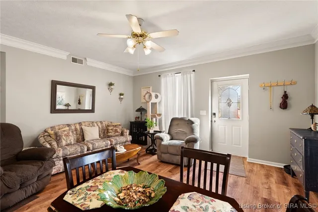 $179,900 | 925 East 7th Street, Unit 101, Jeffersonville, IN 47130