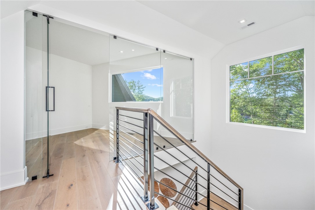 454 Peninsula Ridge Sunset, SC 29685 - Photo 15 of 40