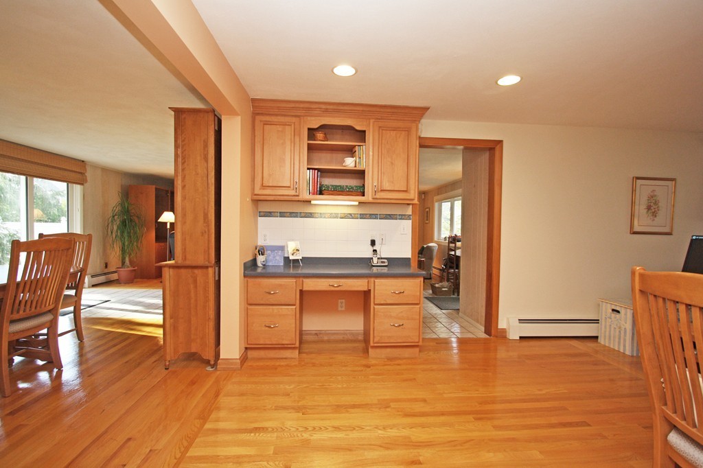 336 Concord Road Bedford, MA 01730 - Photo 9 of 30 Gallery Image 9