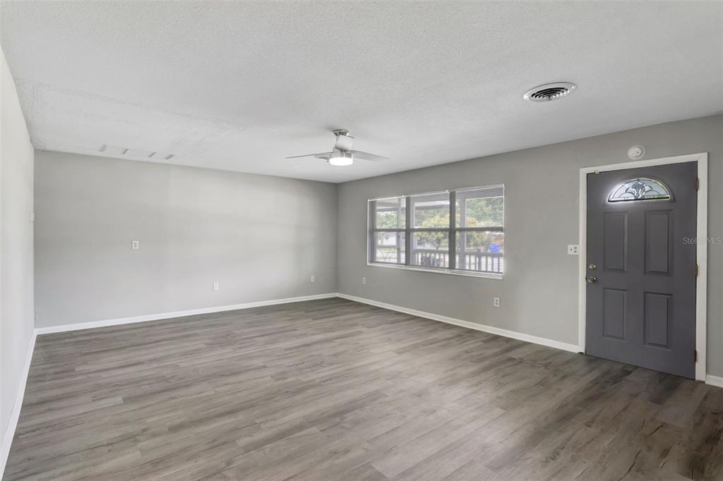 107 Spring Garden Road Sebring, FL 33870 - Photo 5 of 23 Gallery Image 5