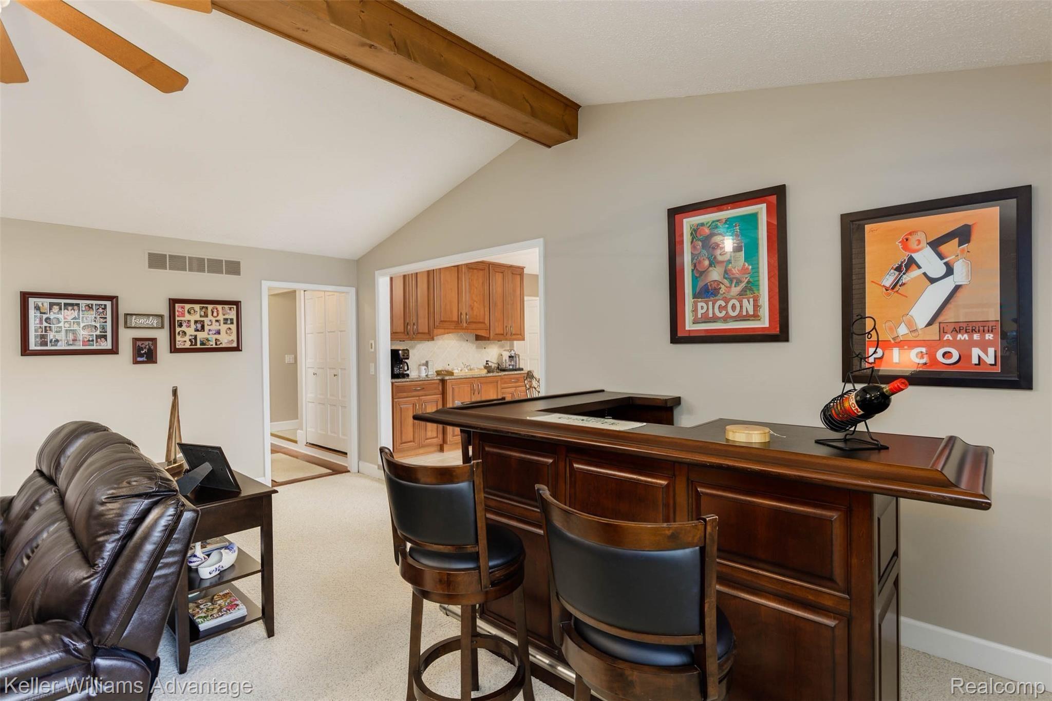25325 Rutledge Crossing Farmington, MI 48335 - Photo 14 of 56 Great Place to Entertain