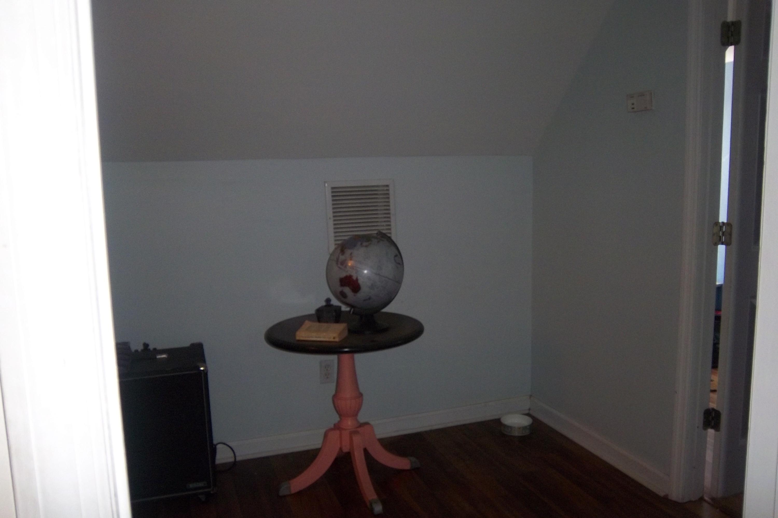 1666 Old Military Road Charleston, SC 29412 - Photo 26 of 44 Upstairs alcove area