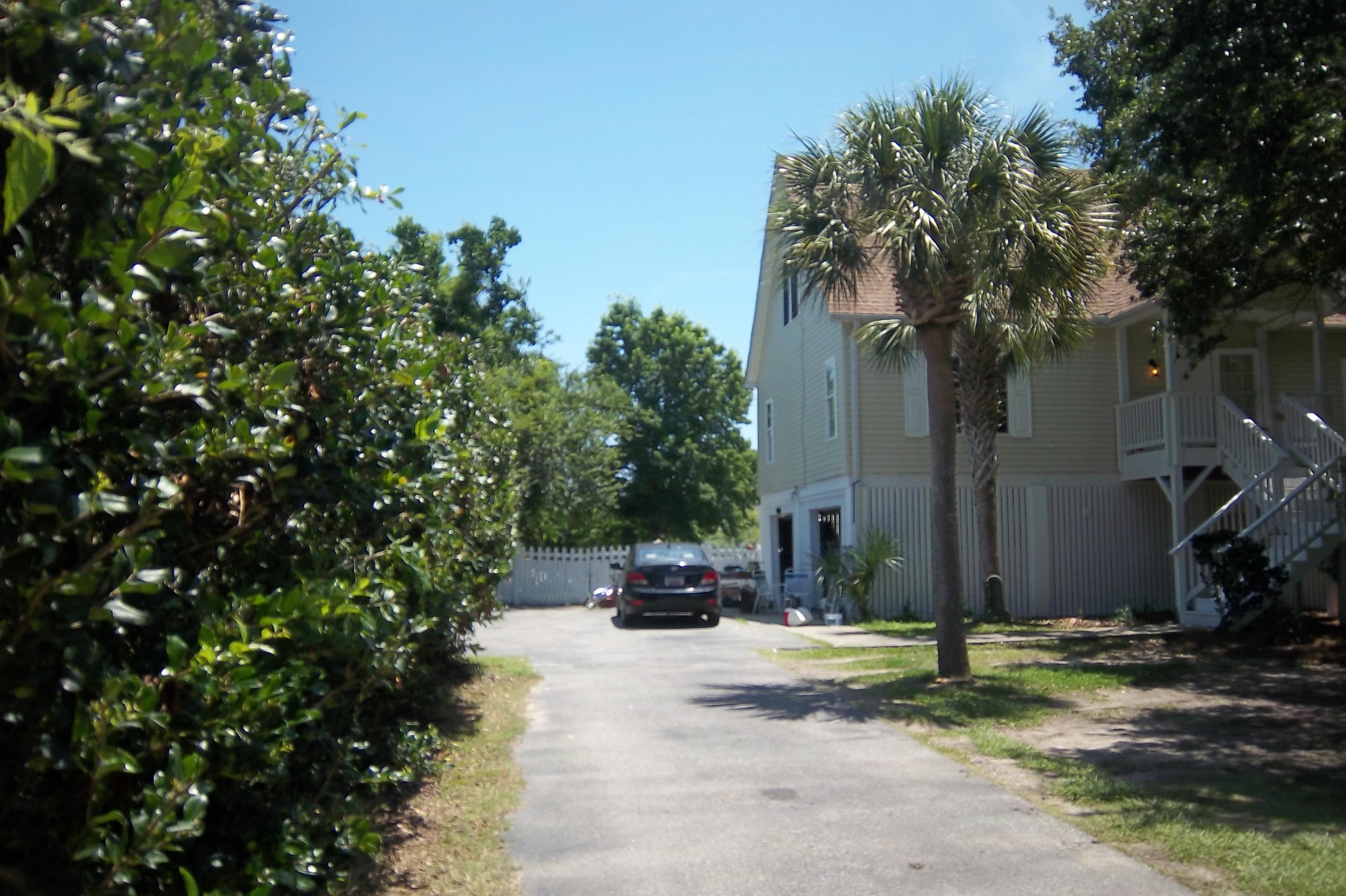 1666 Old Military Road Charleston, SC 29412 - Photo 41 of 44 Driveway towards house