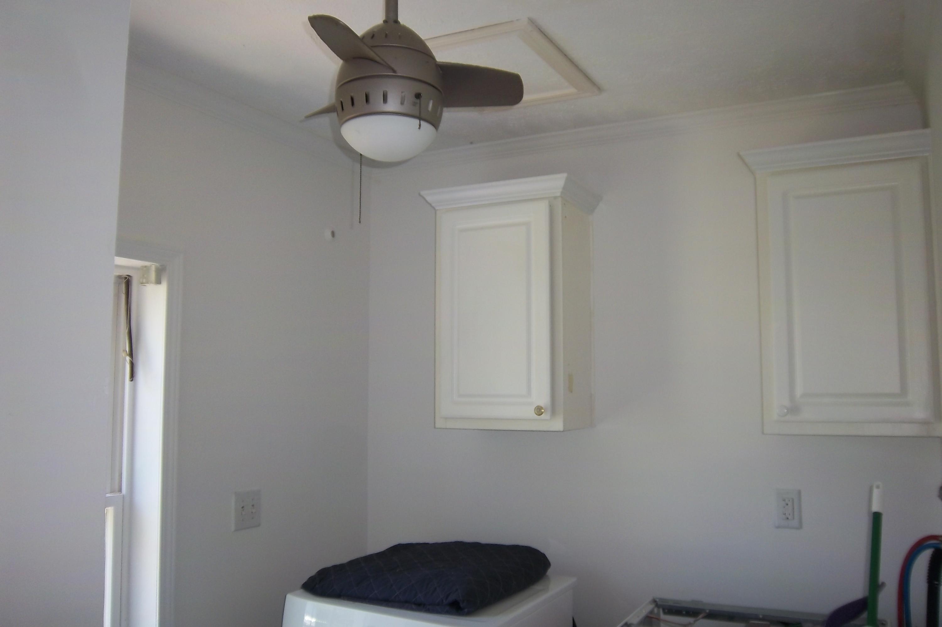 1666 Old Military Road Charleston, SC 29412 - Photo 43 of 44 Laundry Room