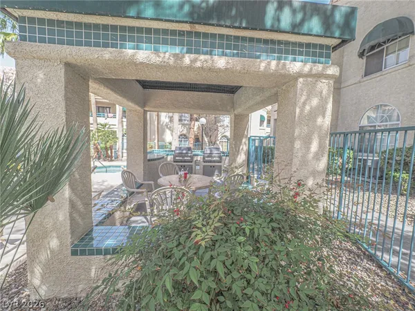 $307,900 | 2251 Wigwam Parkway, Unit 2014, Henderson, NV 89074