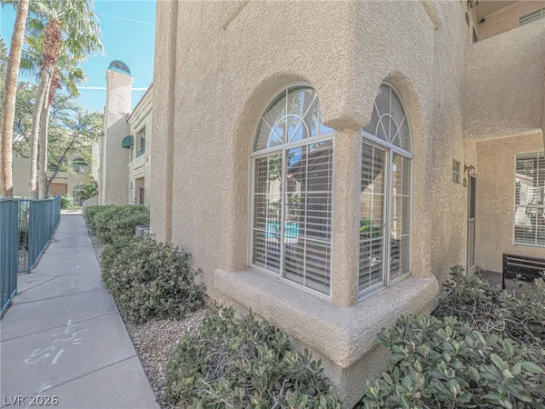 $307,900 | 2251 Wigwam Parkway, Unit 2014, Henderson, NV 89074