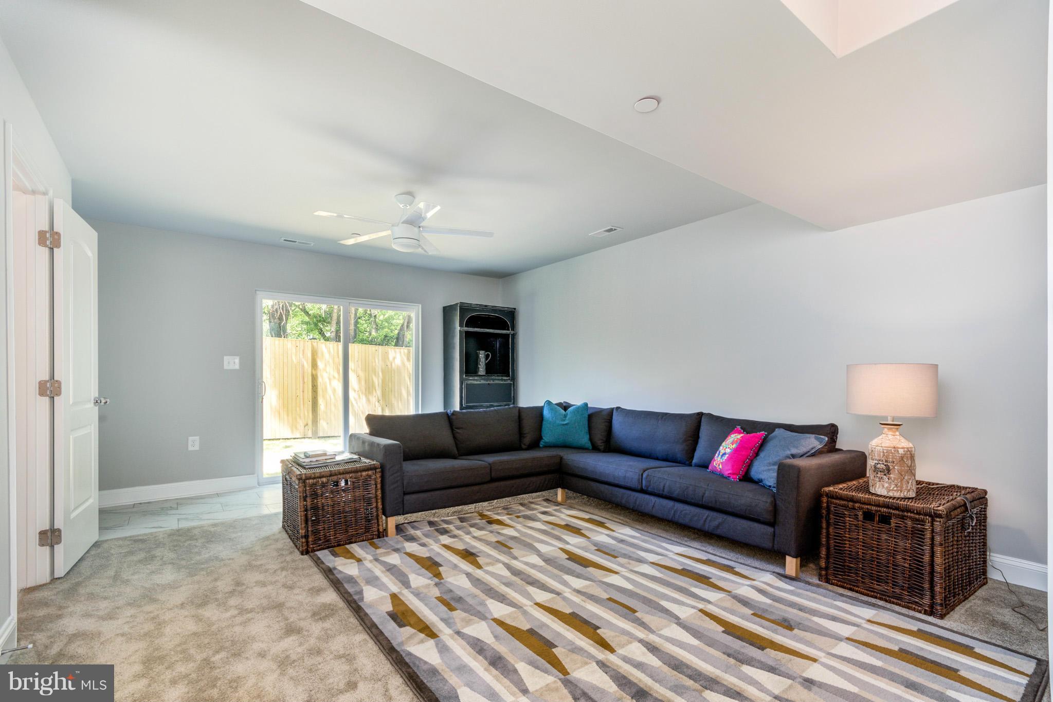 7906 Caldwell Road Pasadena, MD 21122 - Photo 22 of 28 Family Room