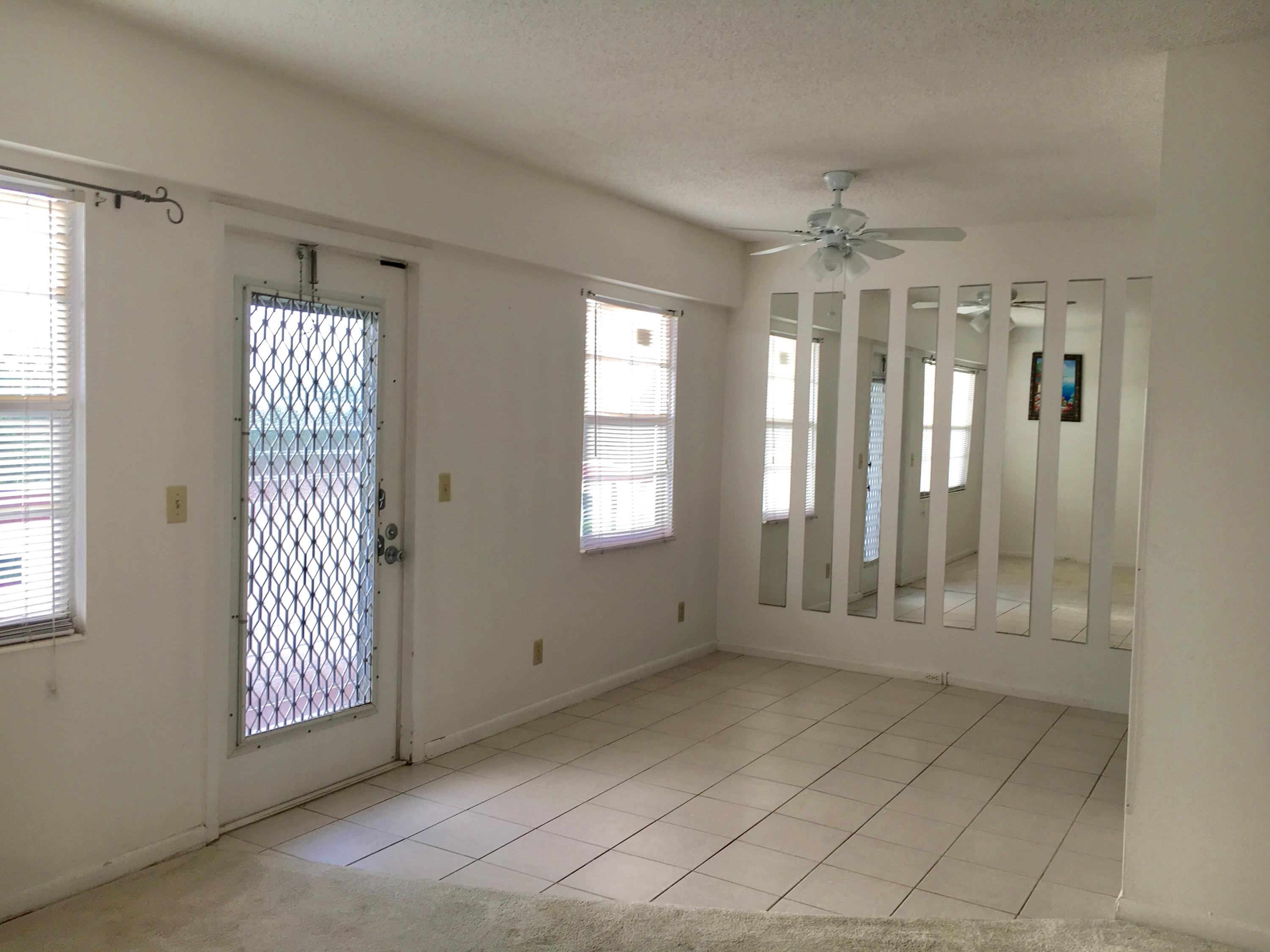 283 Brighton G Boca Raton, FL 33434 - Photo 4 of 11 Dining Room