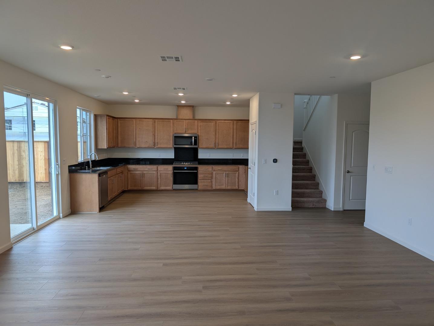 1587 Greeley Way Gilroy, CA 95020 - Photo 2 of 4