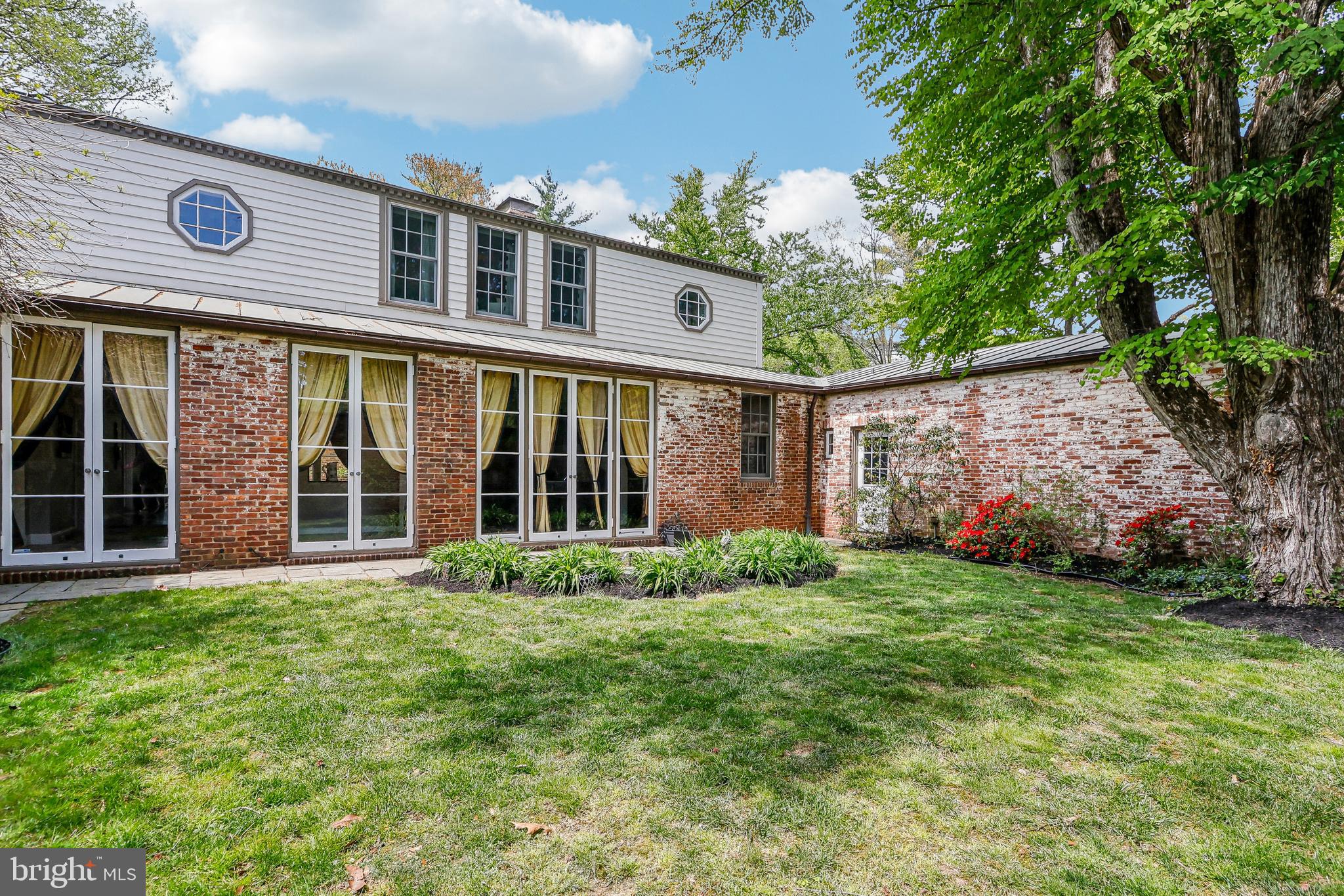 33 Rosedale Road Princeton, NJ 08540 - Photo 8 of 75 Courtyard view with french doors