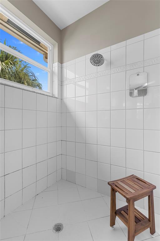 18932 Southwest 33rd Court Miramar, FL 33029 - Photo 25 of 97 a bathroom with a window