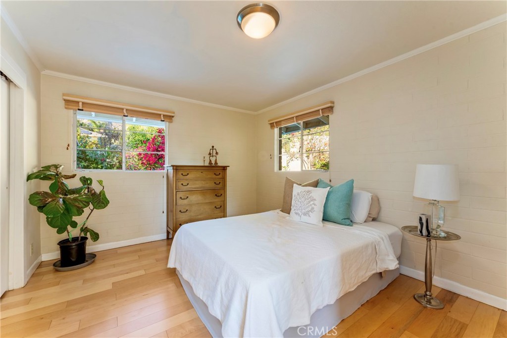 310 Toyon Road Sierra Madre, CA 91024 - Photo 12 of 25 Hall Bedroom