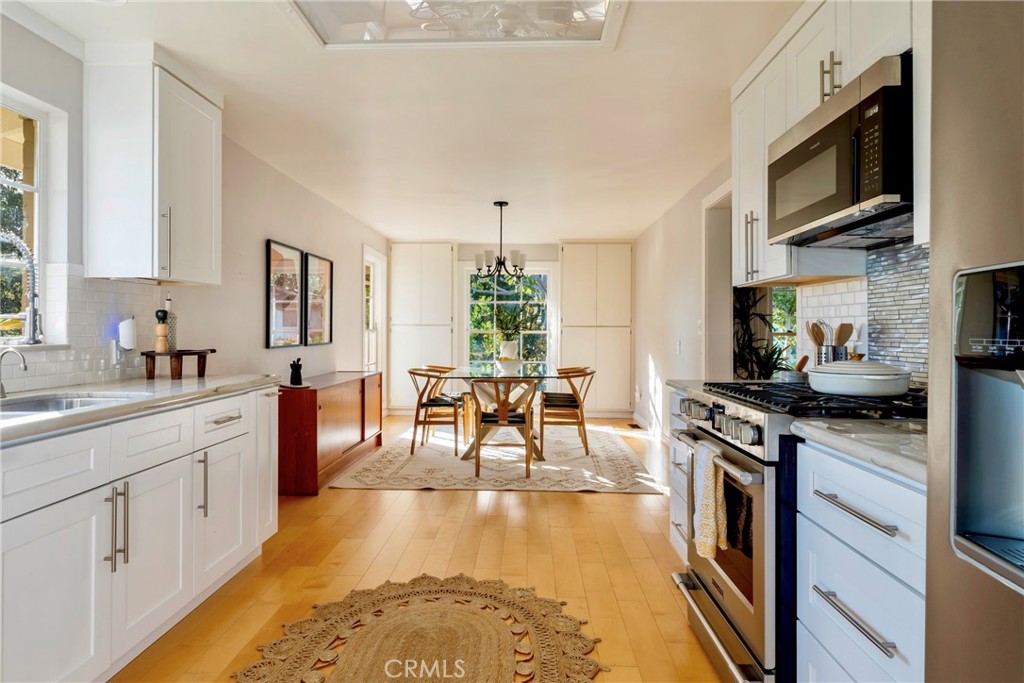 310 Toyon Road Sierra Madre, CA 91024 - Photo 5 of 25 Kitchen/Dining