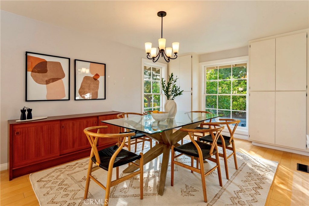 310 Toyon Road Sierra Madre, CA 91024 - Photo 8 of 25 Dining Room
