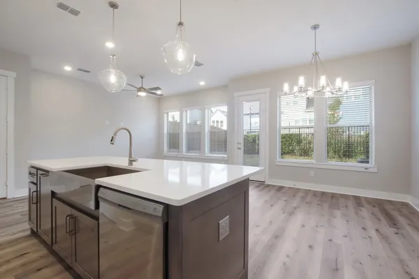 $3,200 | 10930 Keaton Landing Drive, Houston, TX 77043