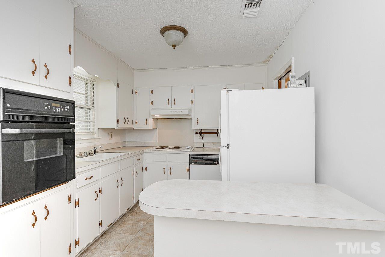 408 Oak Street Smithfield, NC 27577 - Photo 17 of 28