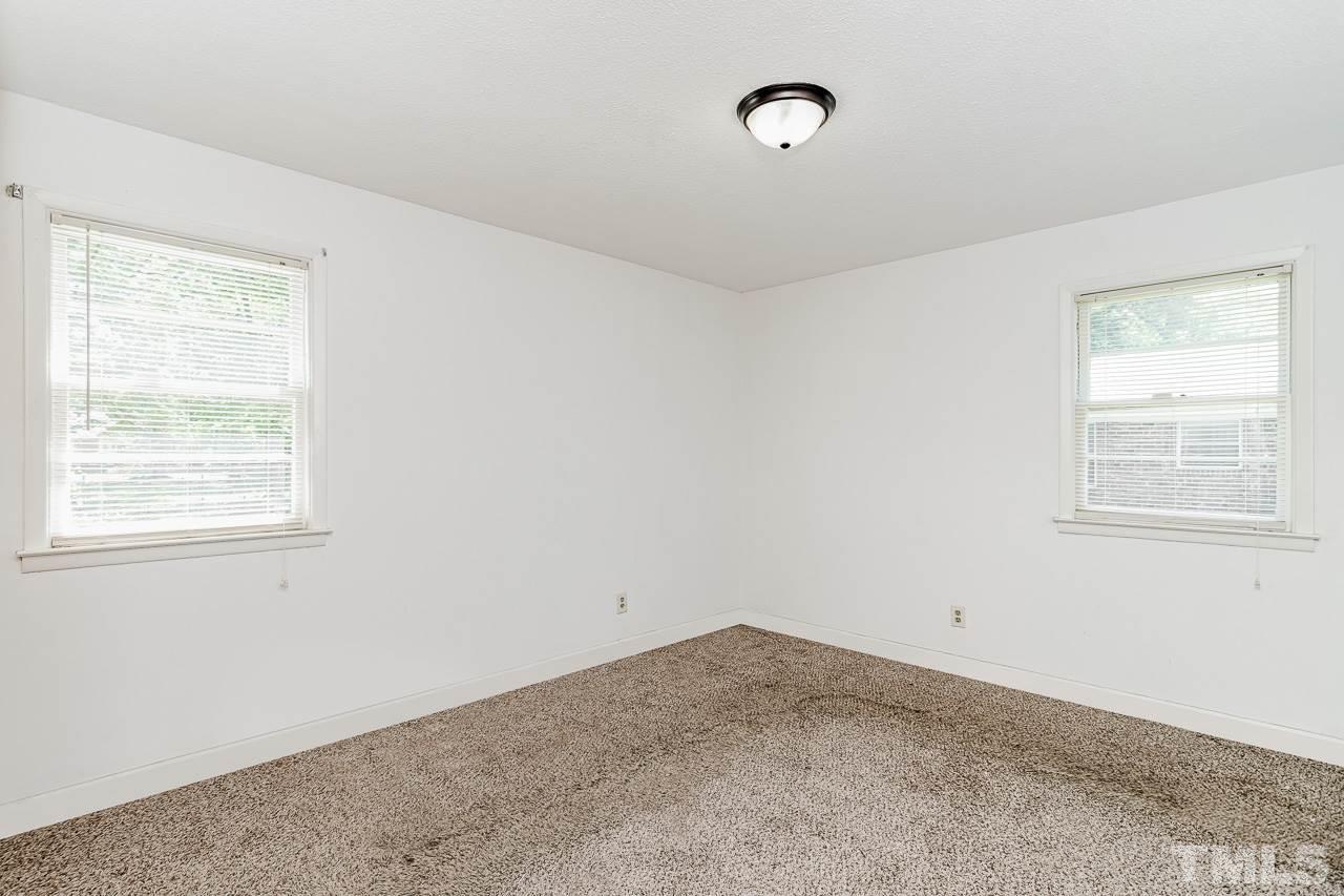 408 Oak Street Smithfield, NC 27577 - Photo 24 of 28