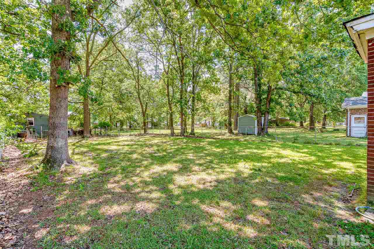 408 Oak Street Smithfield, NC 27577 - Photo 6 of 28