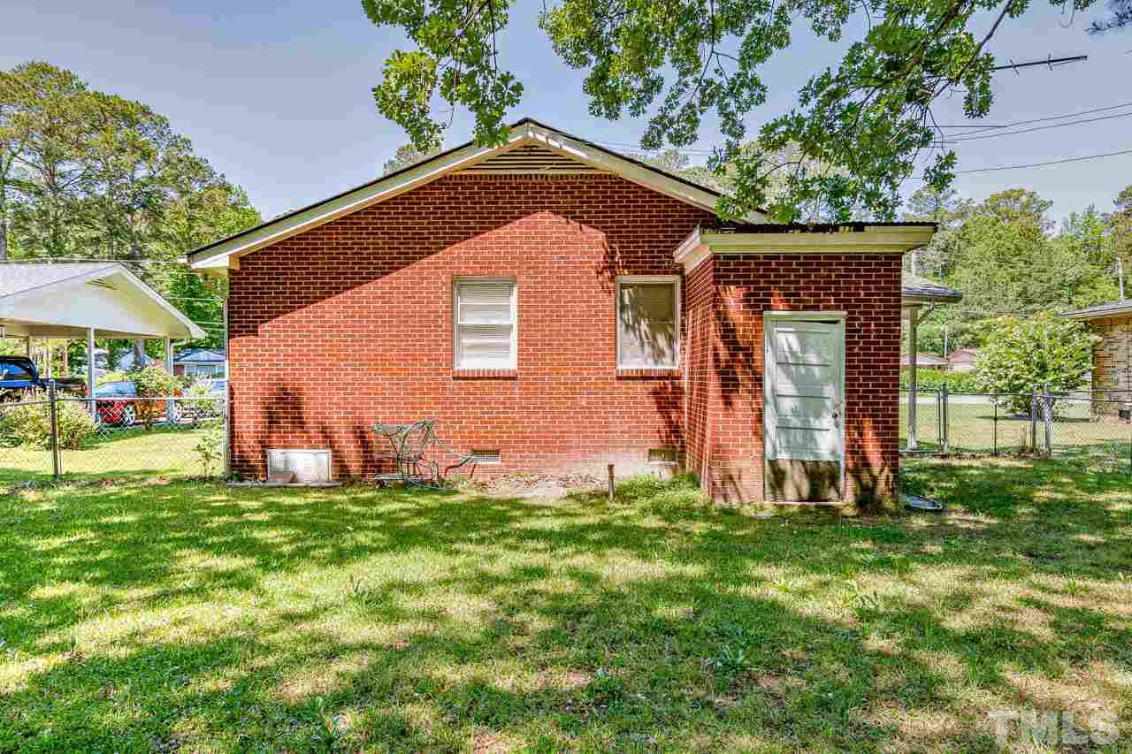 408 Oak Street Smithfield, NC 27577 - Photo 10 of 28
