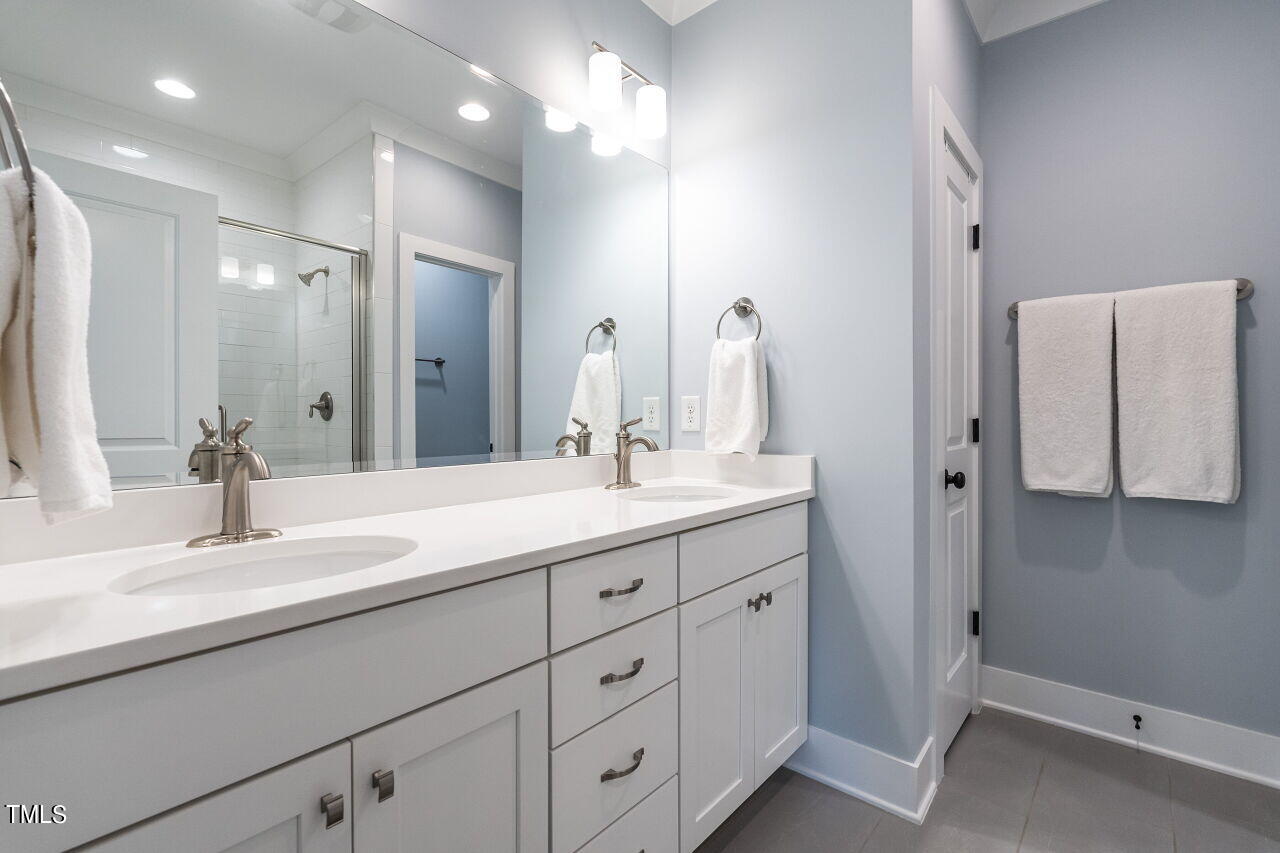 608 Watauga Street Raleigh, NC 27604 - Photo 18 of 27 022-1280x960-primary-bath