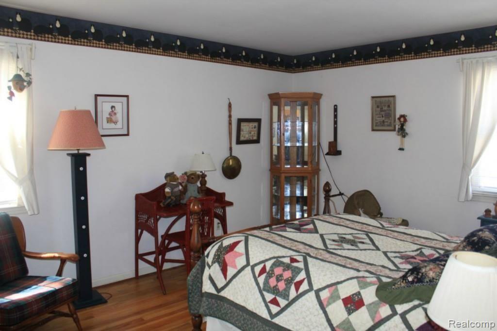 33723 Hunters Pointe Road Farmington Hills, MI 48331 - Photo 23 of 25