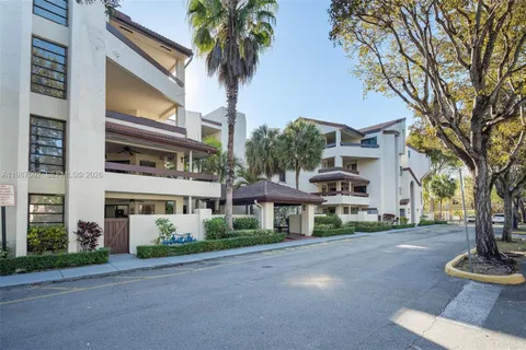 $334,995 | 9040 Southwest 125th Avenue, Unit D408, Miami, FL 33186