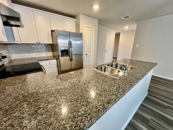 $1,795 | 1906 Fieldfare, New Braunfels, TX 78130