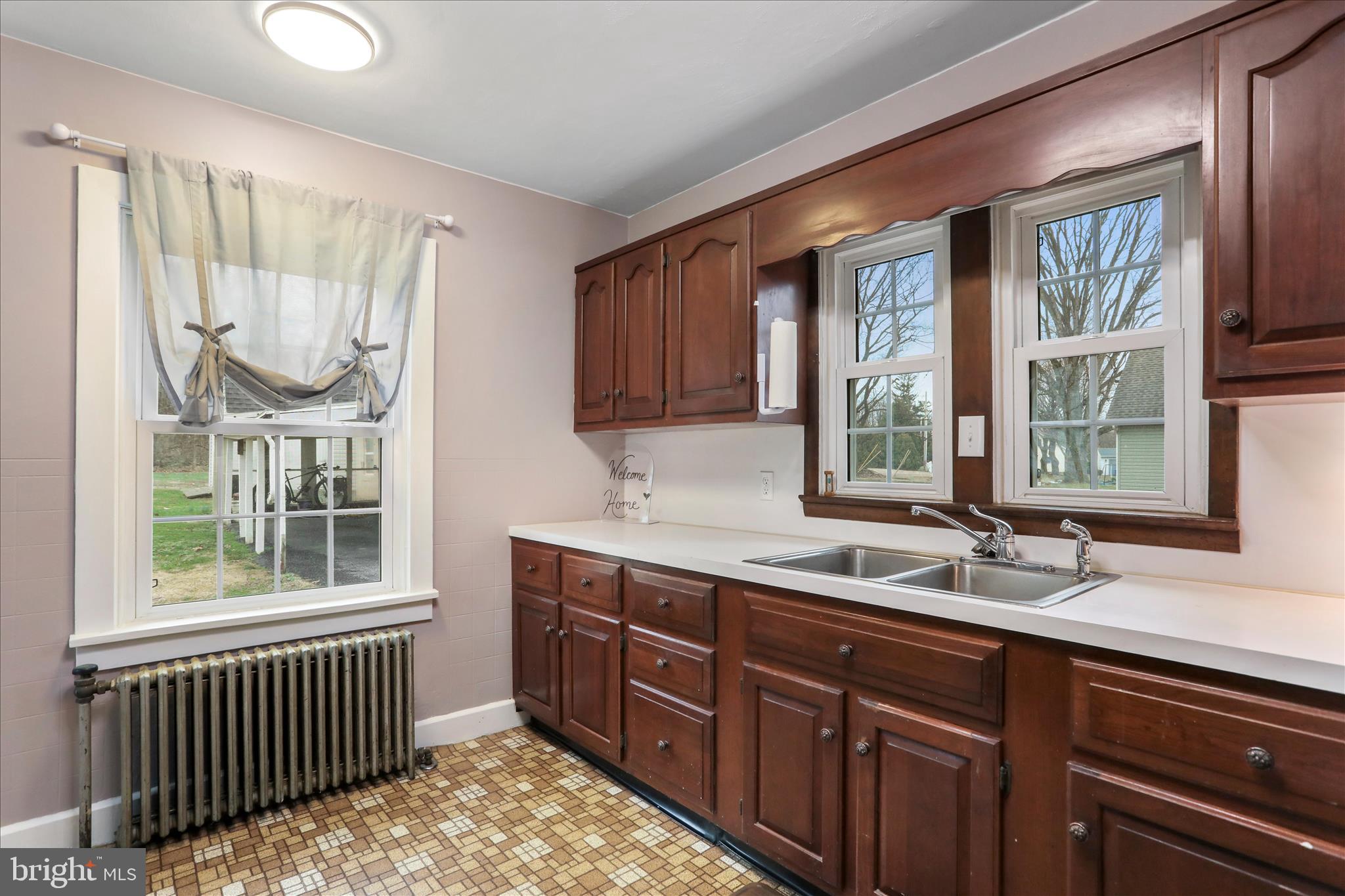 301 Roxbury Road Shippensburg, PA 17257 - Photo 18 of 35 Kitchen